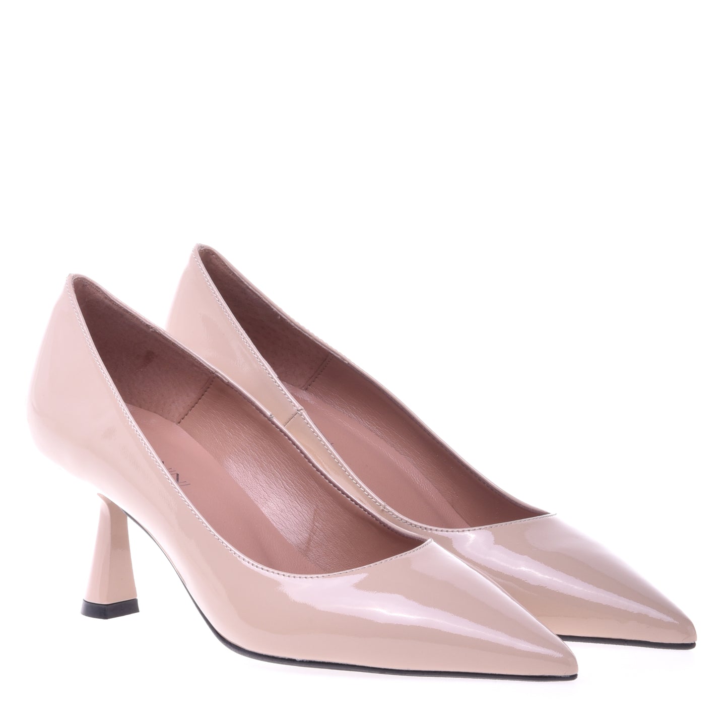 Décolleté in vernice beige
