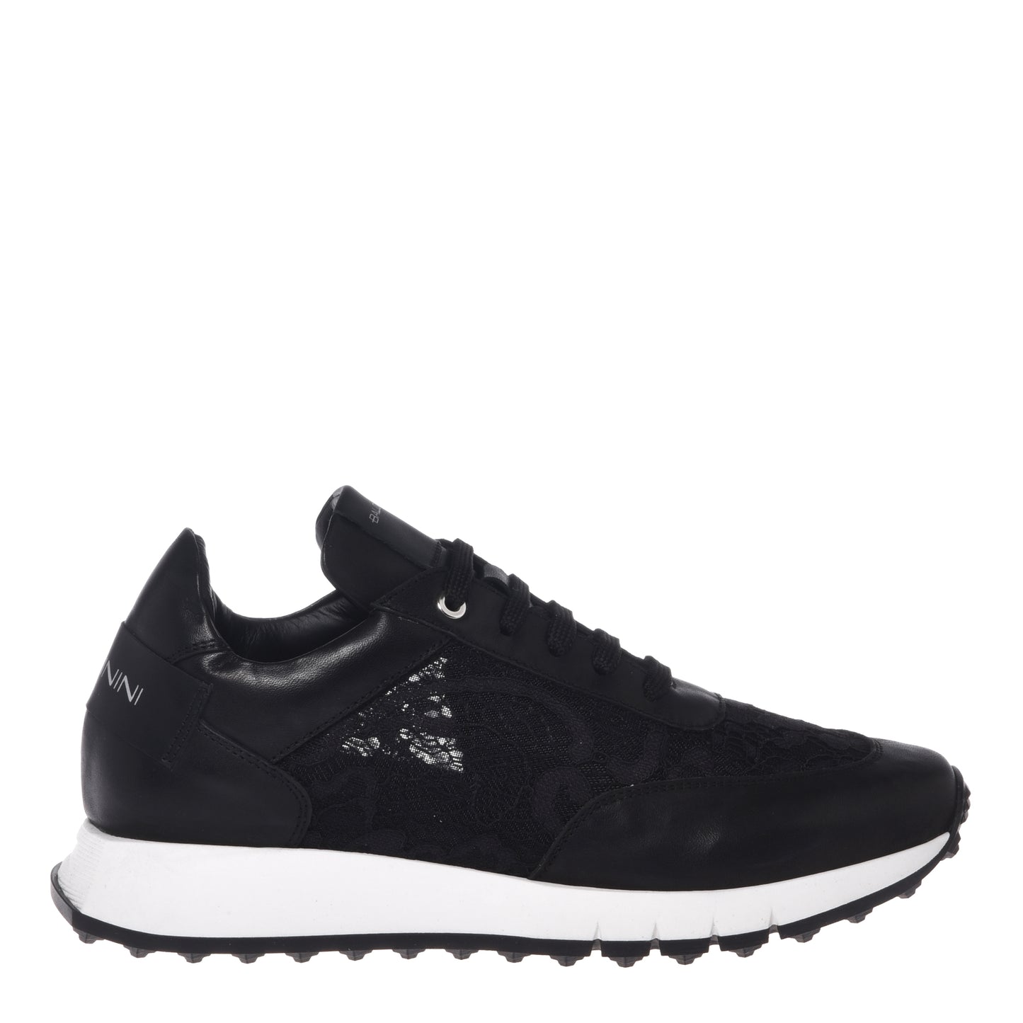 Sneaker in nappa nera e pizzo