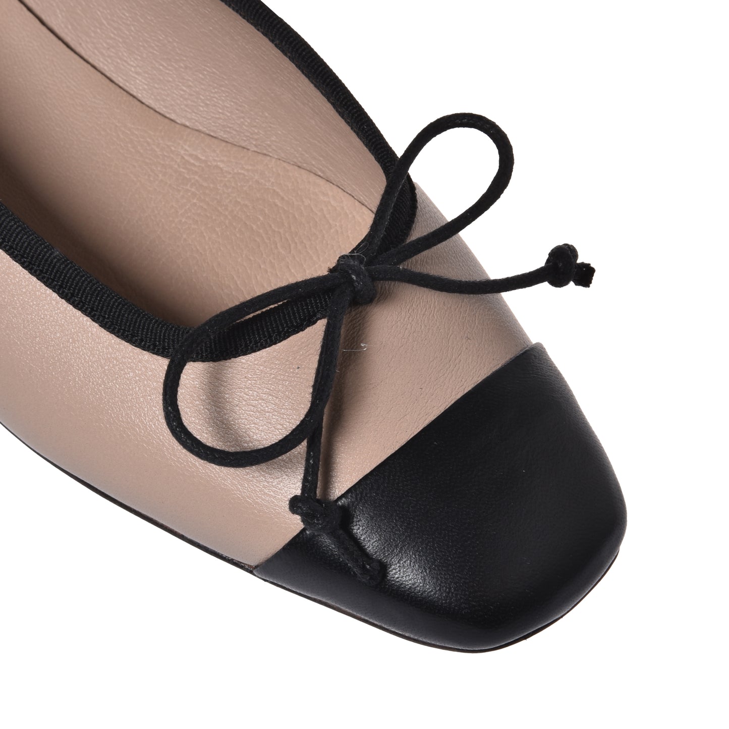 Black and beige nappa ballerina