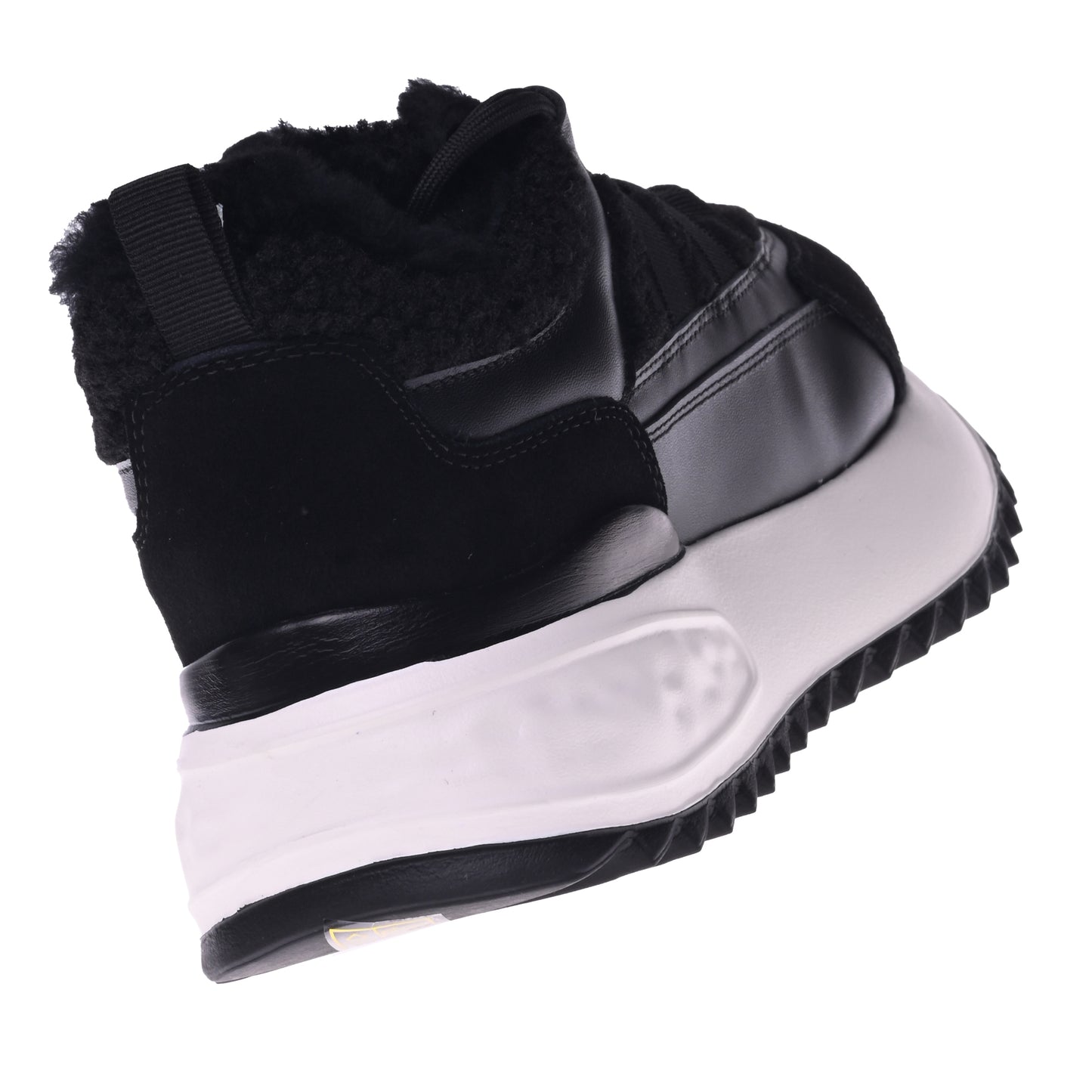Sneakers nere in pelle scamosciata ed eco-montone