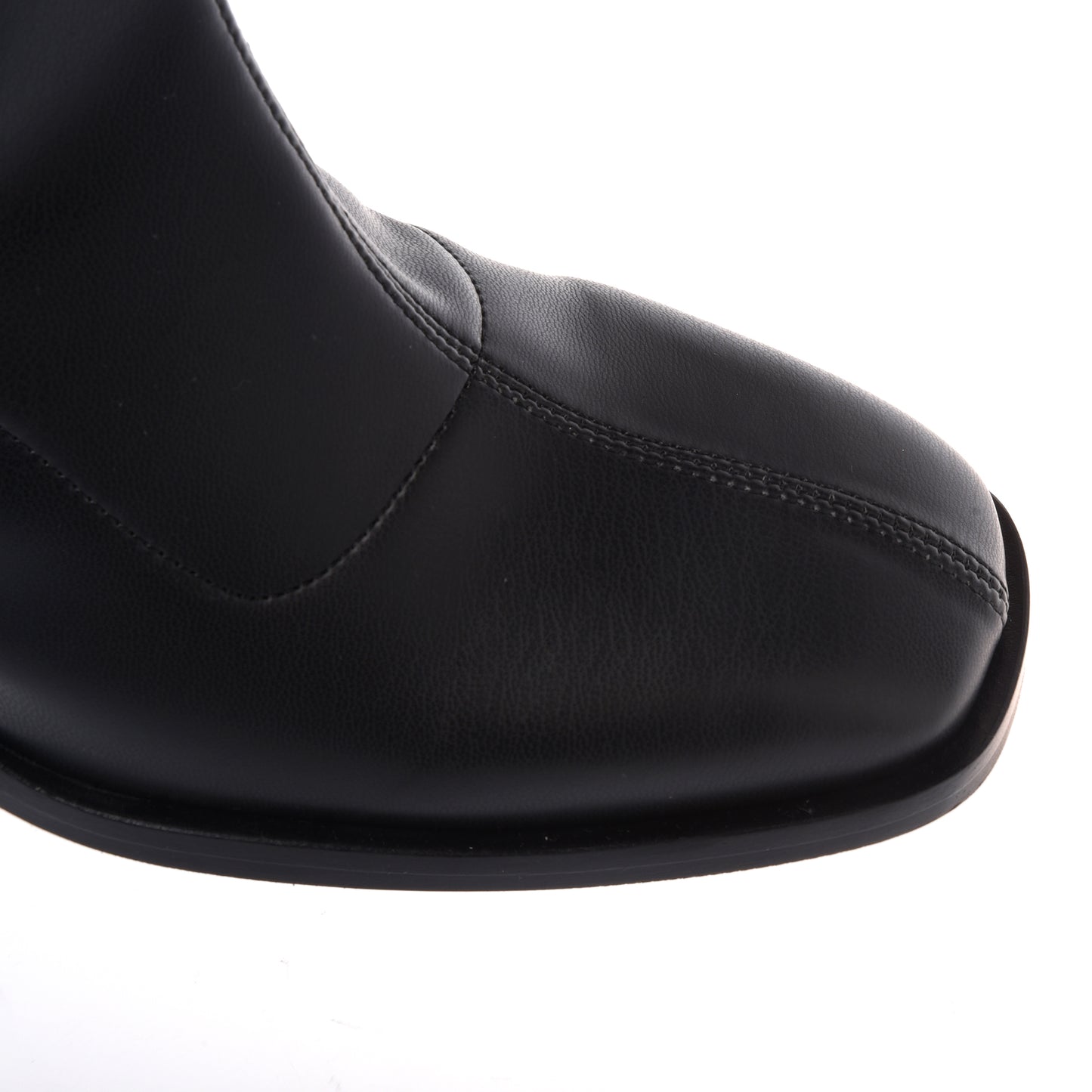 Stivaletti neri in nappa conciata al vegetale