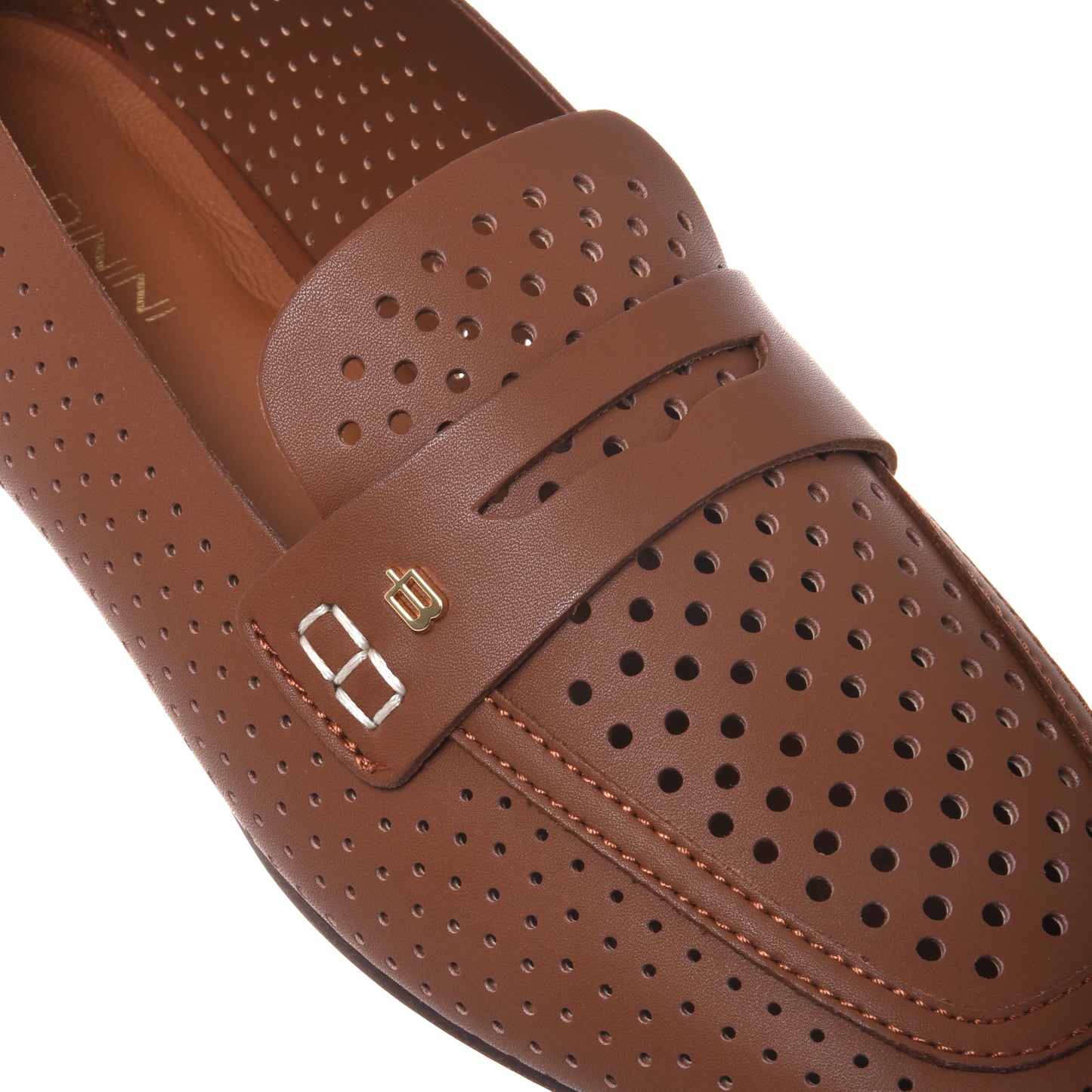 Perforated nappa leather loafer