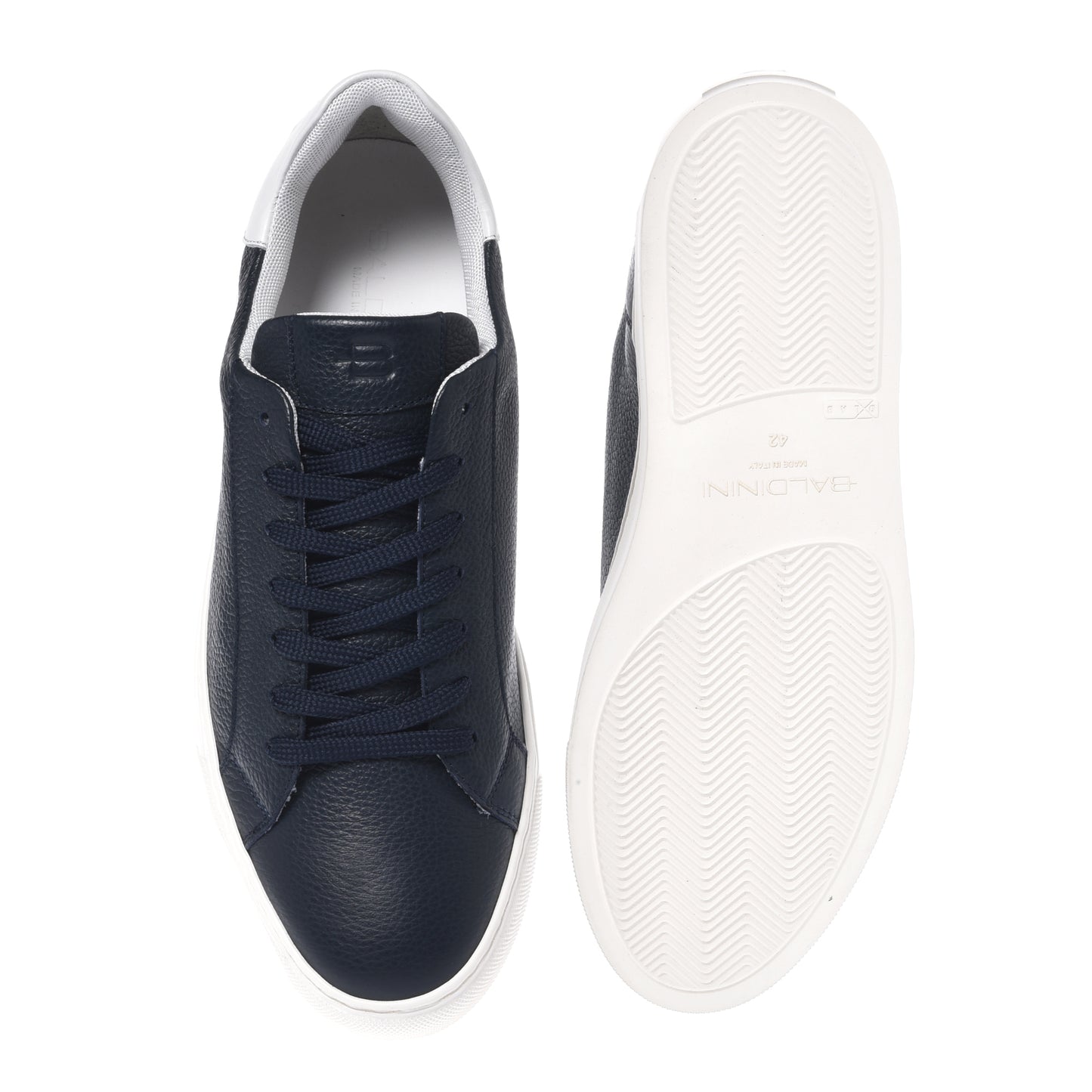 Blue grained leather sneaker