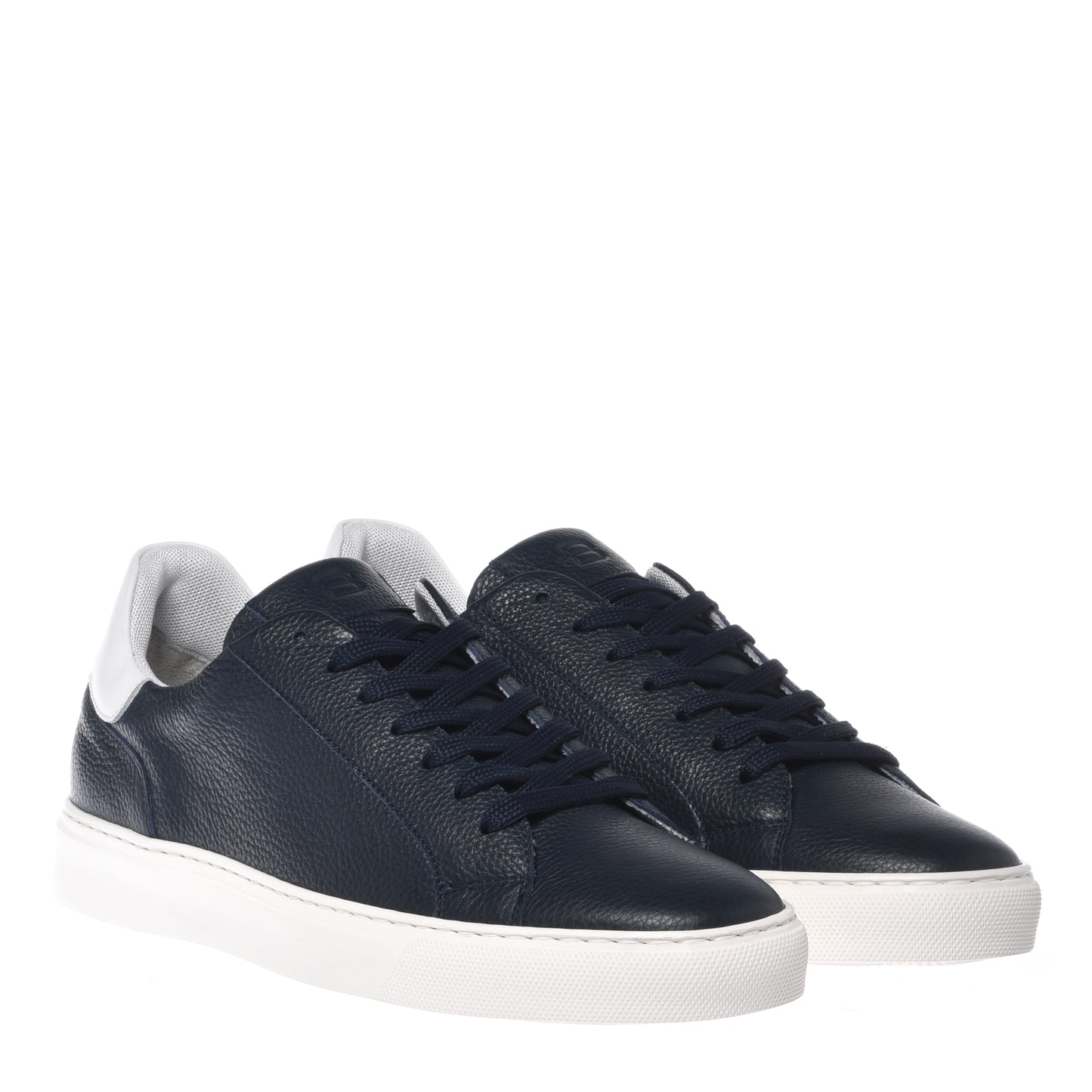 Blue grained leather sneaker
