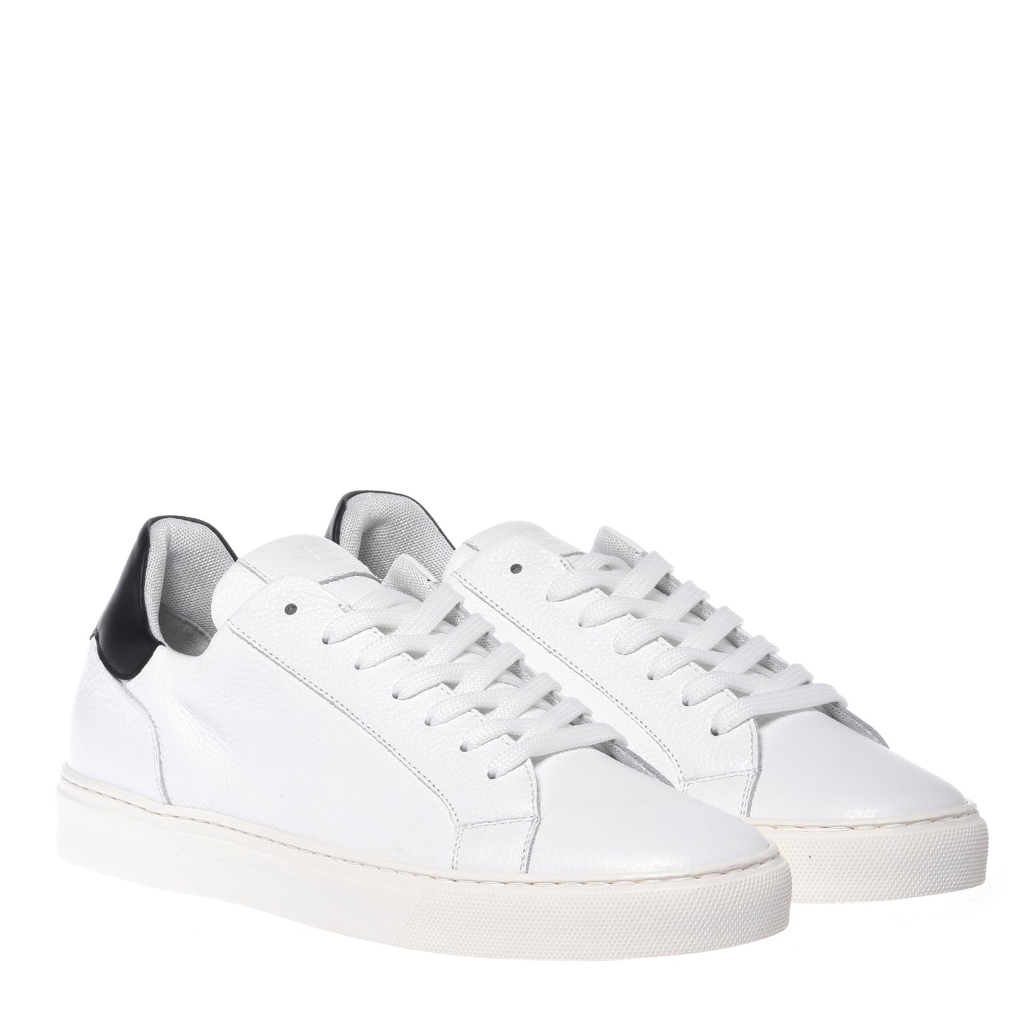 White grained leather sneaker