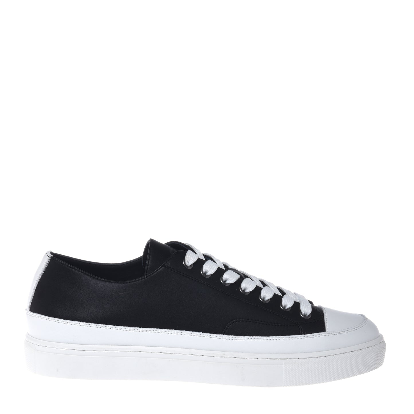 Black leather sneaker