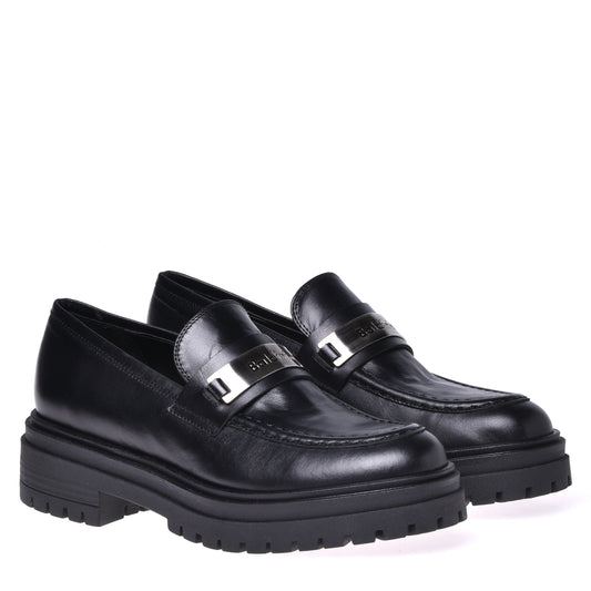 Black calfskin loafer