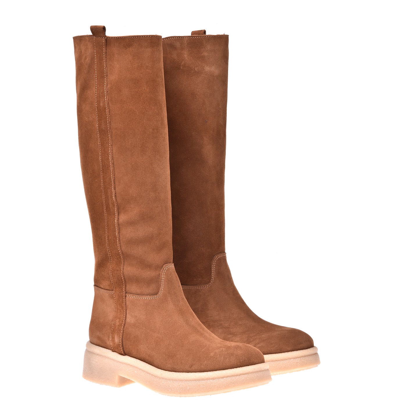 Boots in tan suede