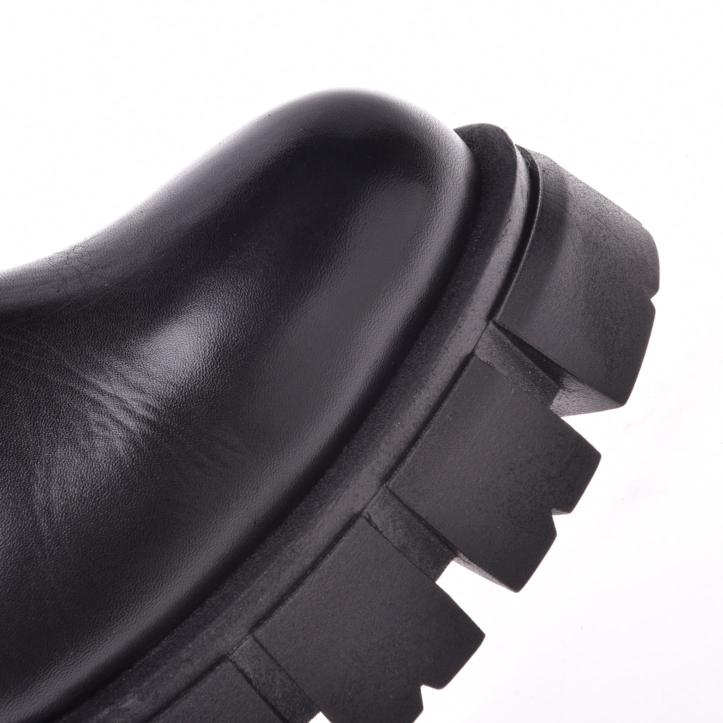 Boots in black calfskin