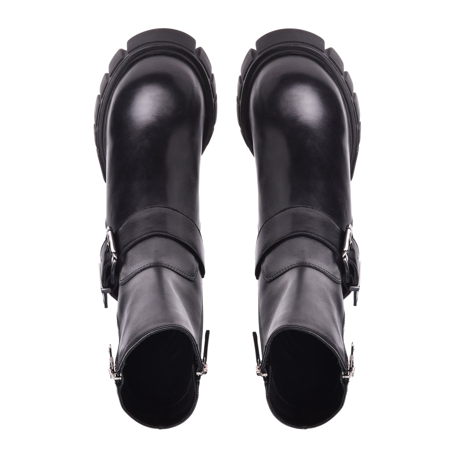 Ankle boots in black calfskin