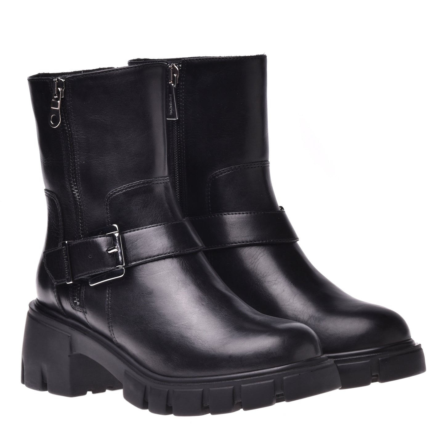 Ankle boots in black calfskin