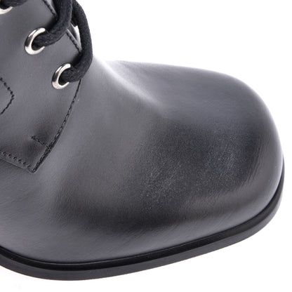 Ankle boots in black calfskin