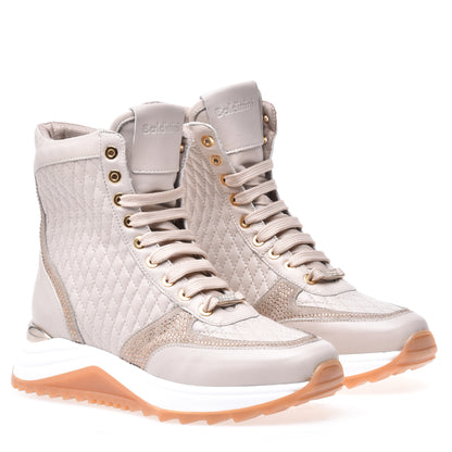 Sneakers montantes en nappa crème matelassé