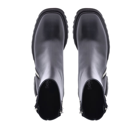Ankle boots in black calfskin