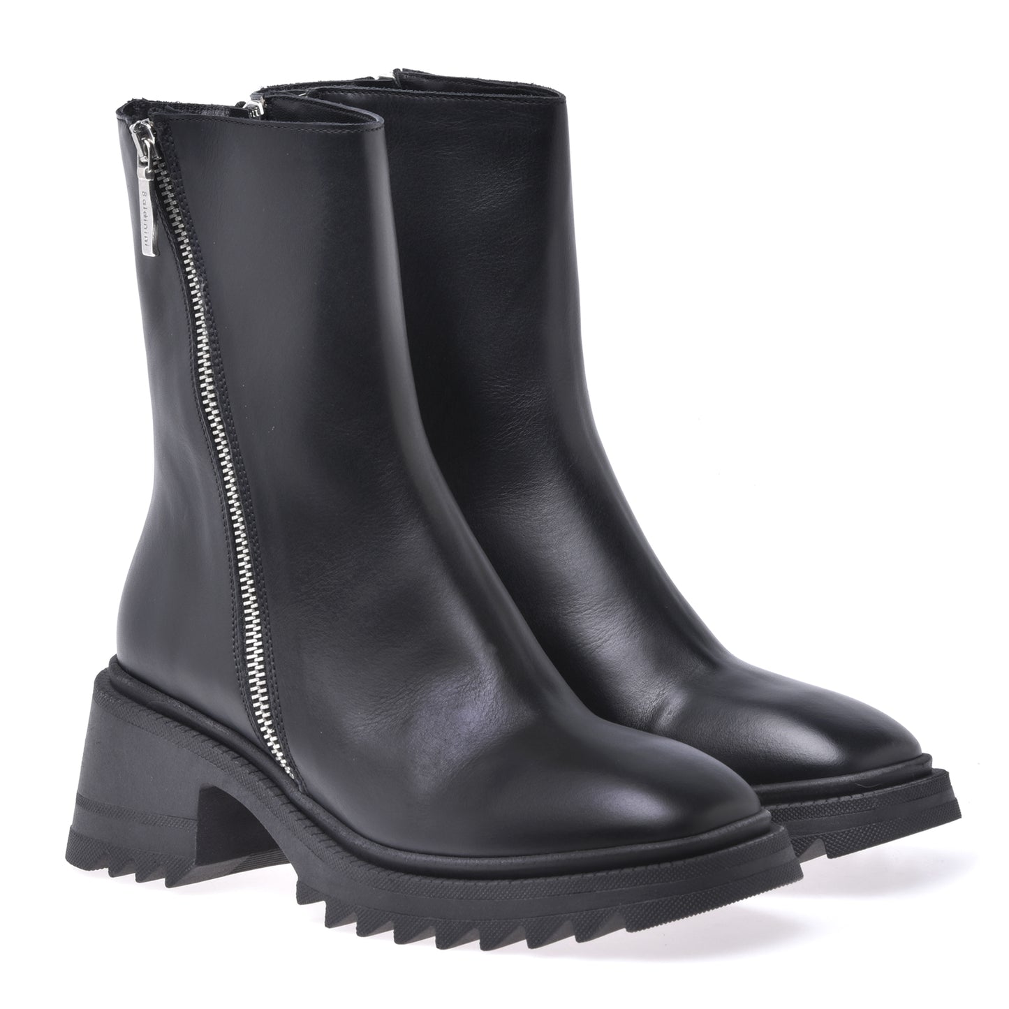 Ankle boots in black calfskin