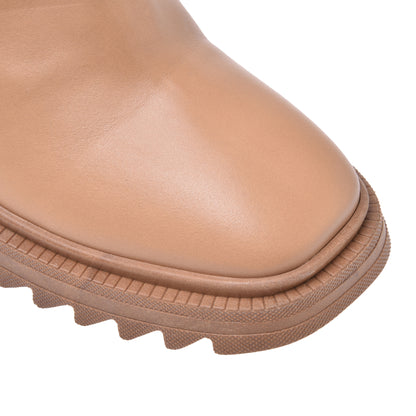 Ankle boots in calfskin