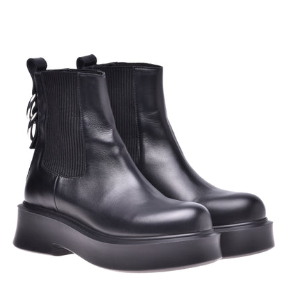 Ankle boots in black calfskin