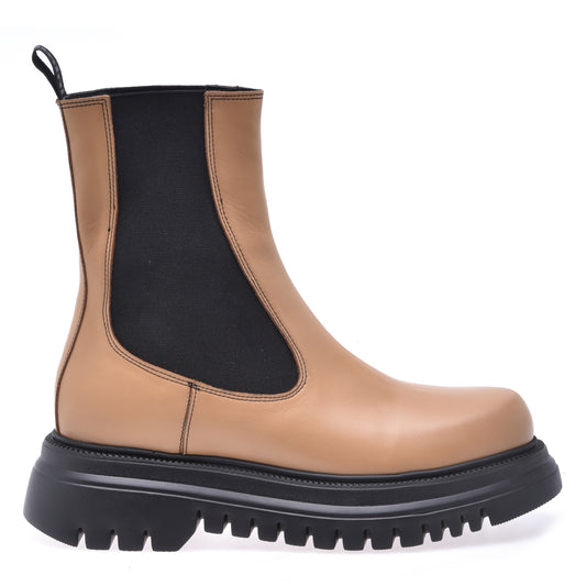Ankle boots in calfskin