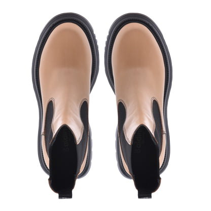 Ankle boots in calfskin