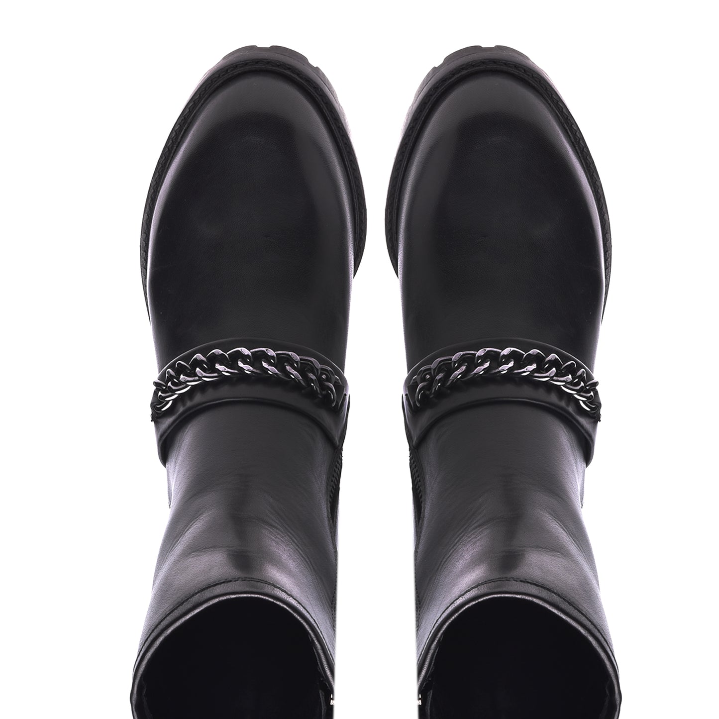 Ankle boots in black calfskin