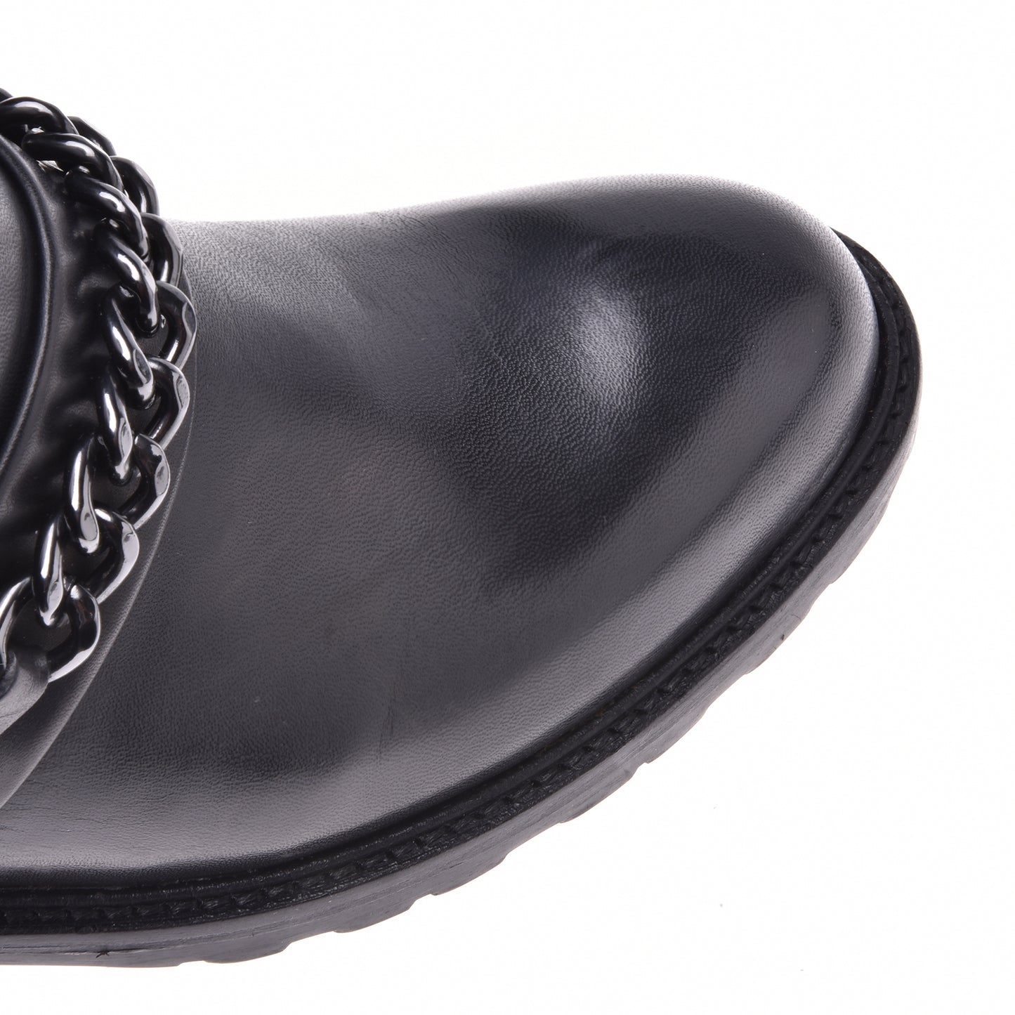 Ankle boots in black calfskin