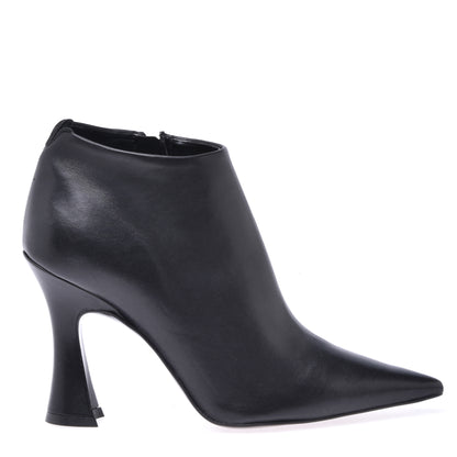 Ankle boots in black nappa