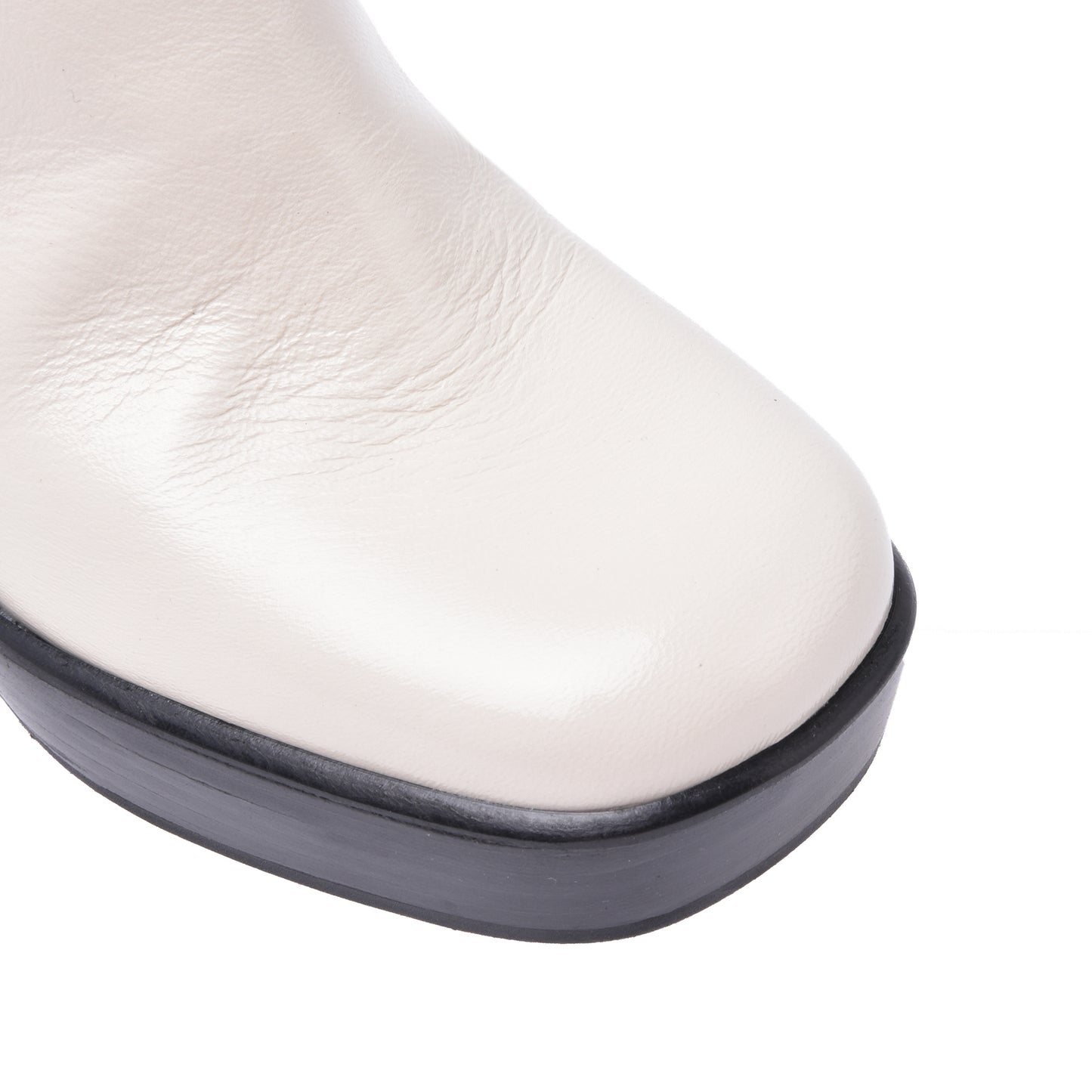 Ankle boot in soft ivory patent leather