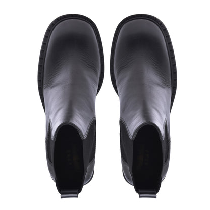 Ankle boots in black calfskin
