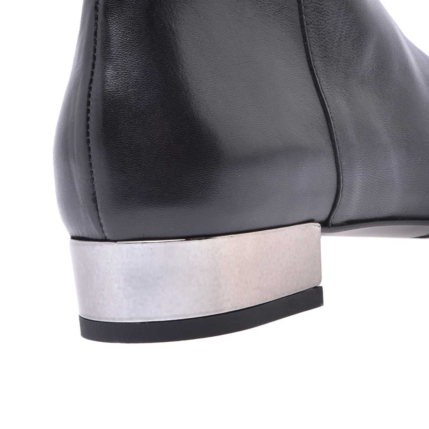 Ankle boots in black calfskin