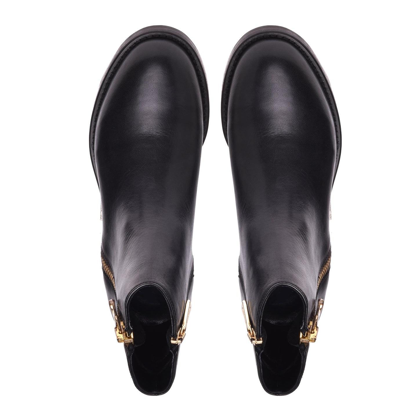 Ankle boots in black calfskin