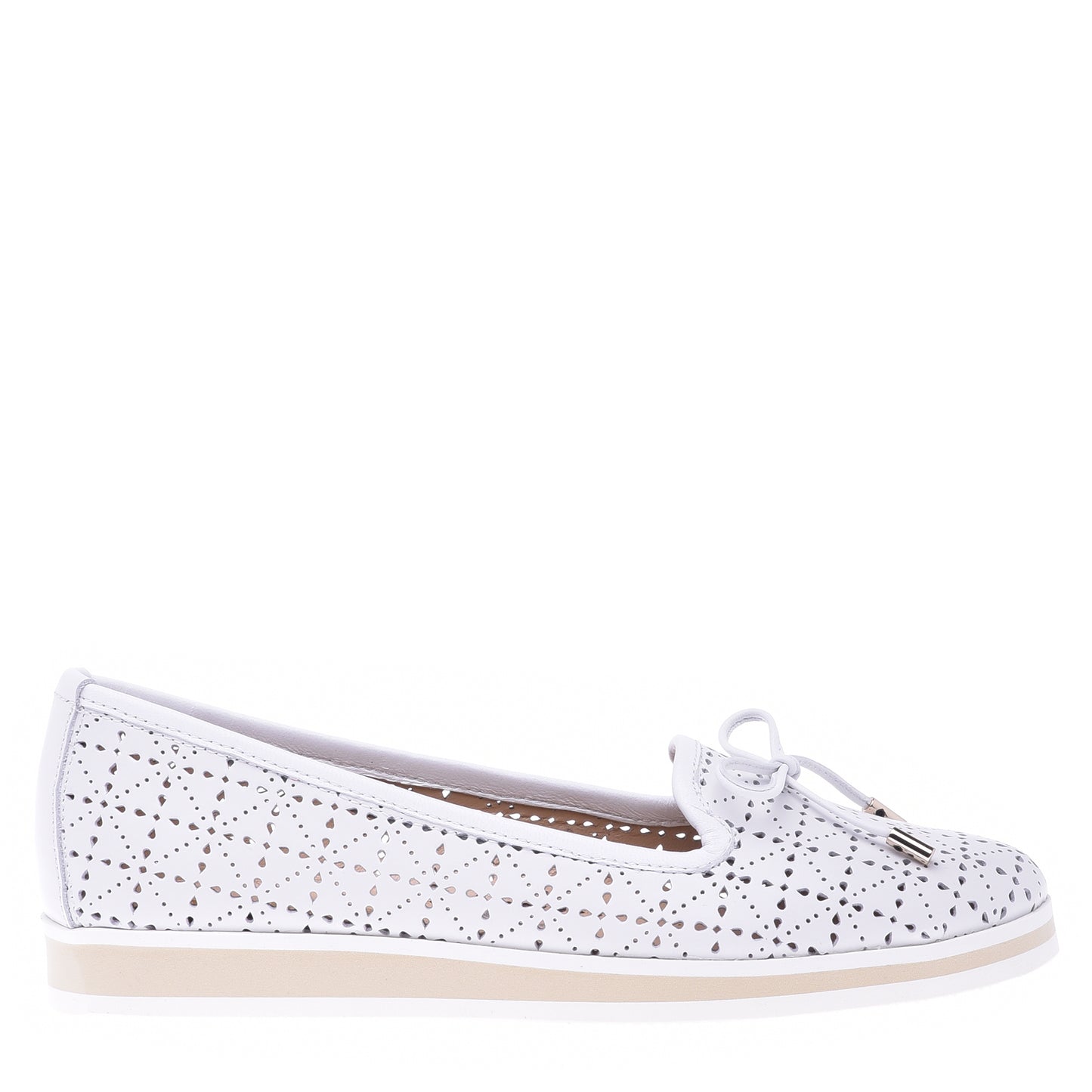 Ballerine en cuir perforé blanc