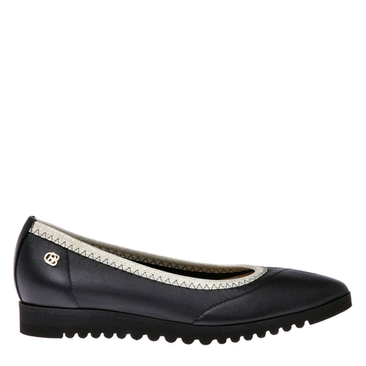 Ballerine en nappa noir