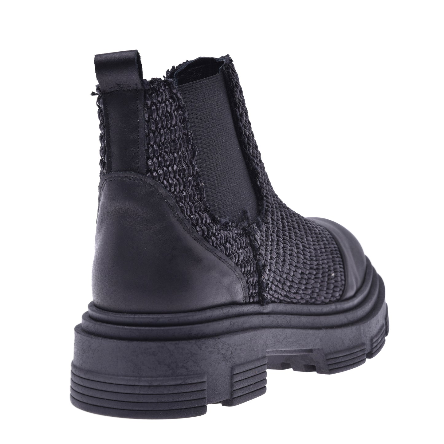 Ankle boots in raffia and black nappa leather