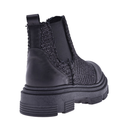 Ankle boots in raffia and black nappa leather