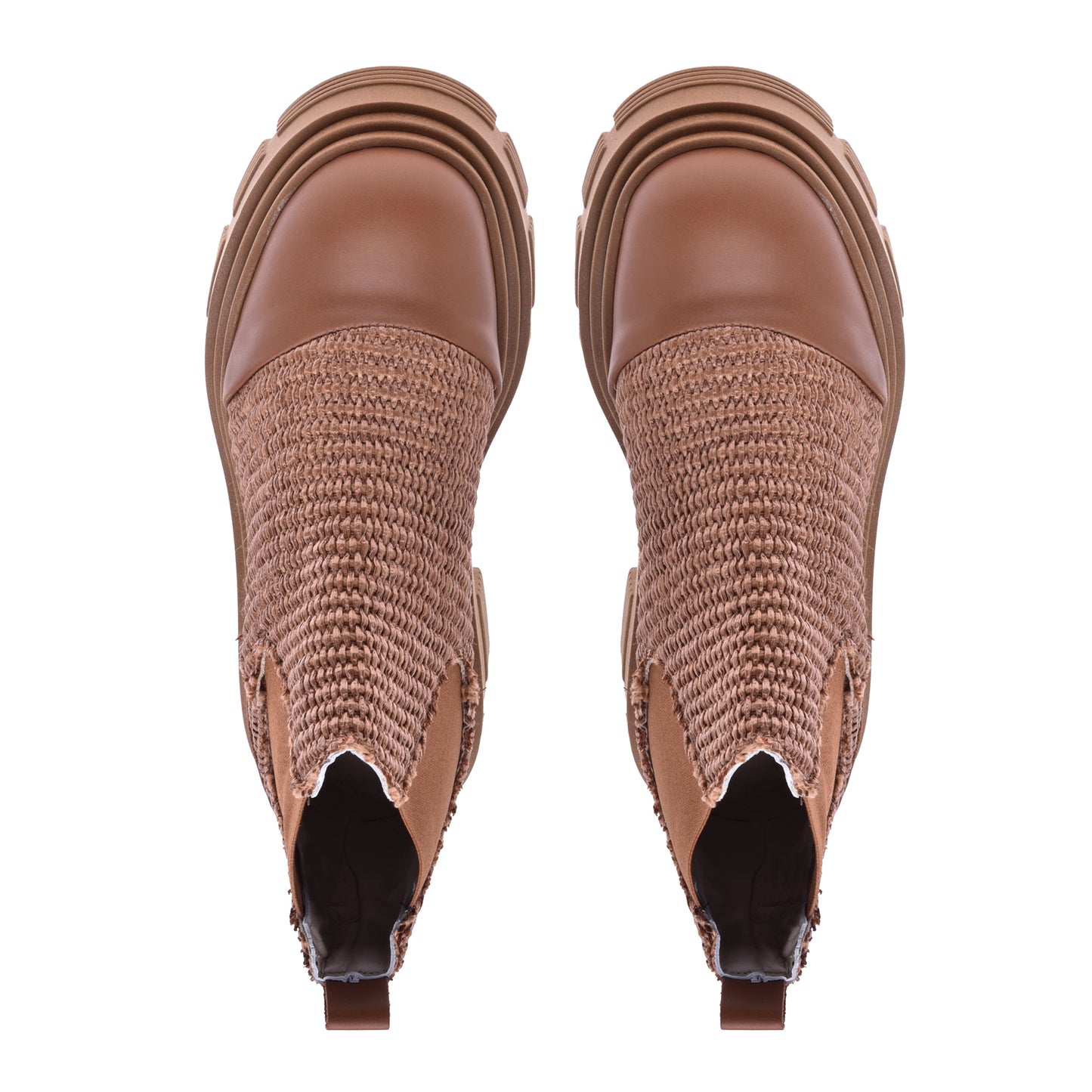 Ankle boots in raffia and tan nappa leather