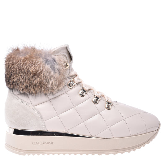 Sneakers montantes en nappa matelassé vanille et fourrure de lapin