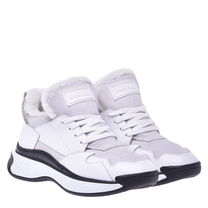 Baskets en nappa et daim blanc
