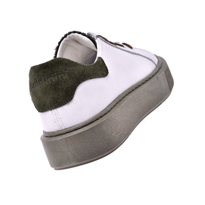 Basket basse en cuir nappa crème et tissu vert
