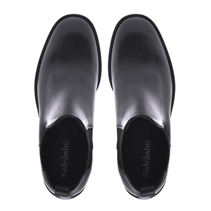 Ankle boots in black calfskin