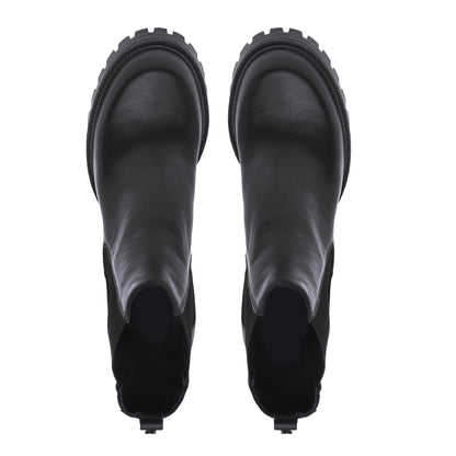 Ankle boots in black calfskin
