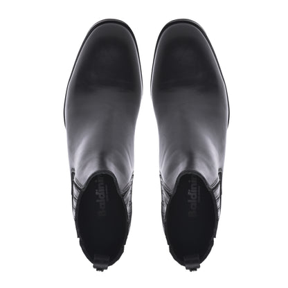 Ankle boots in black calfskin
