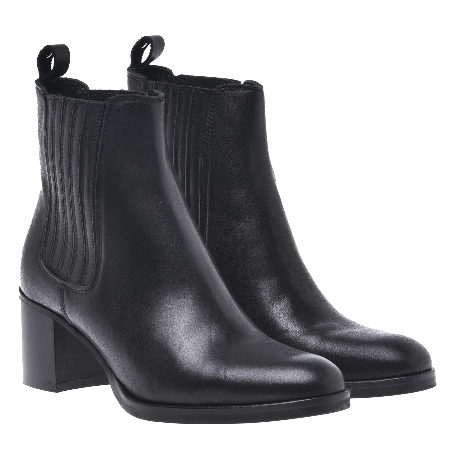 Ankle boots in black calfskin