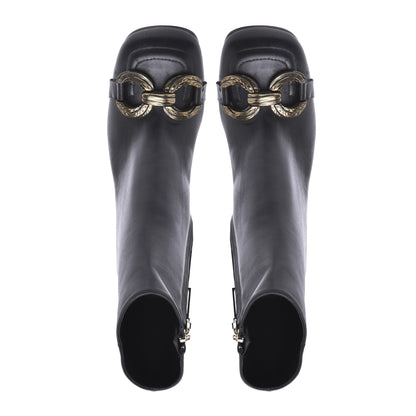 Ankle boots in black nappa