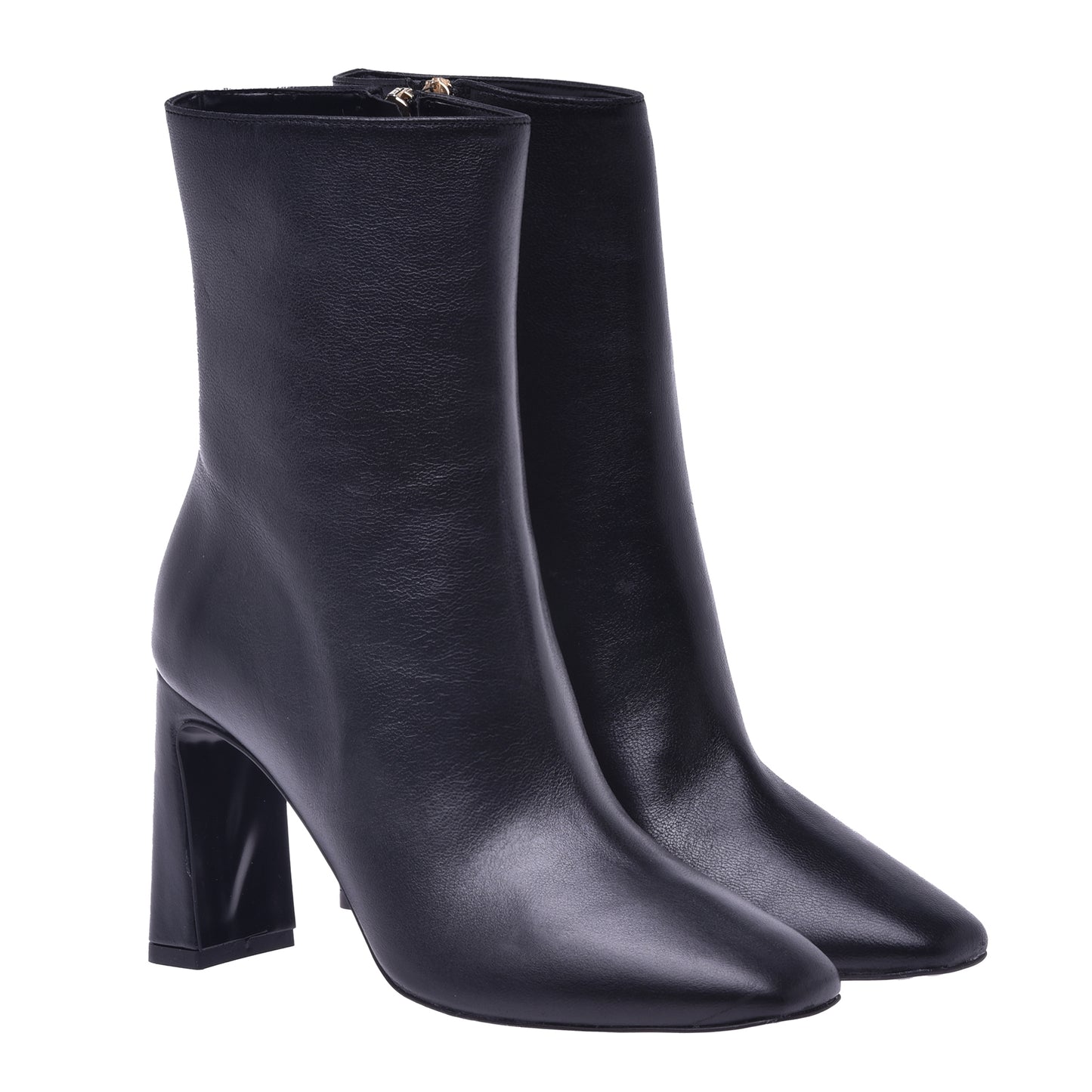 Ankle boots in black nappa