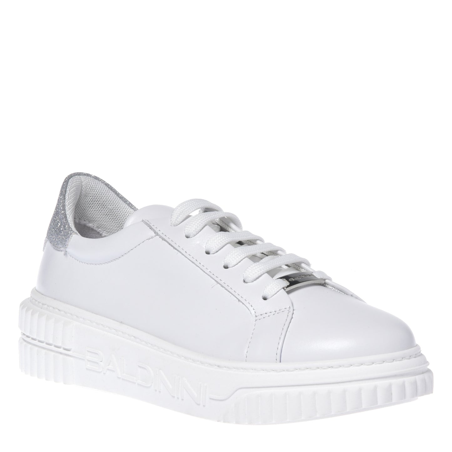 Baskets en cuir blanc et argent