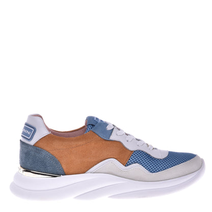 Basket running en croûte de cuir orange et tissu bleu clair