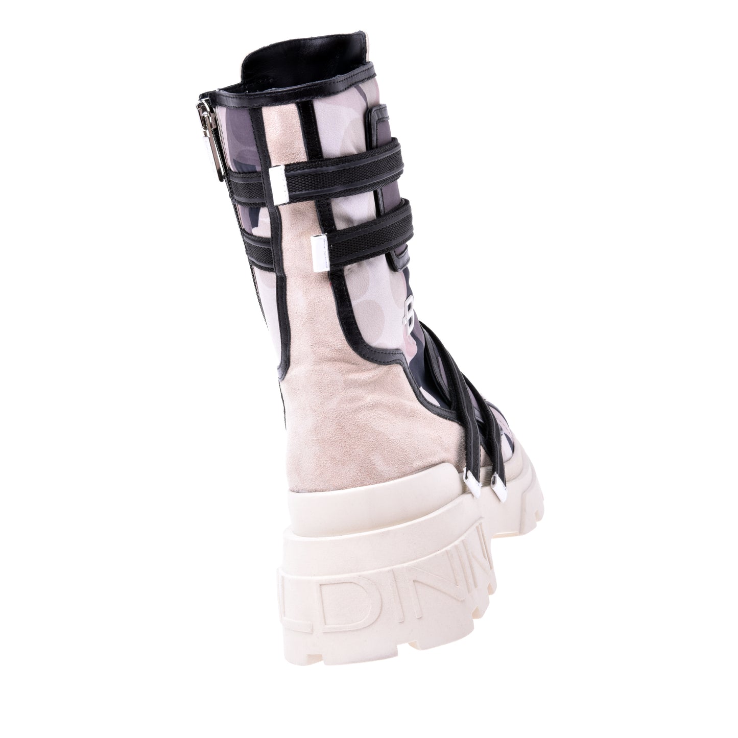 Boots in camouflage fabric