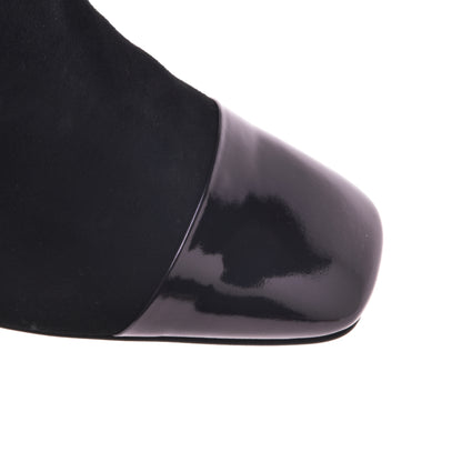 Ankle boots in black suede and lether