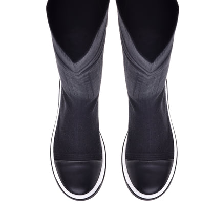 Boot in fabric and black leather