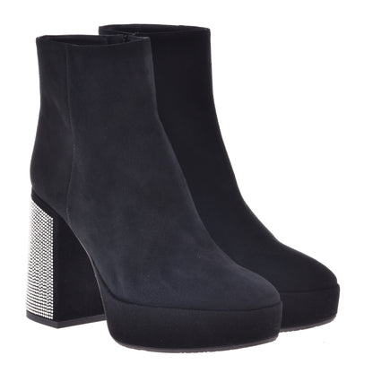 Ankle boot in black suede
